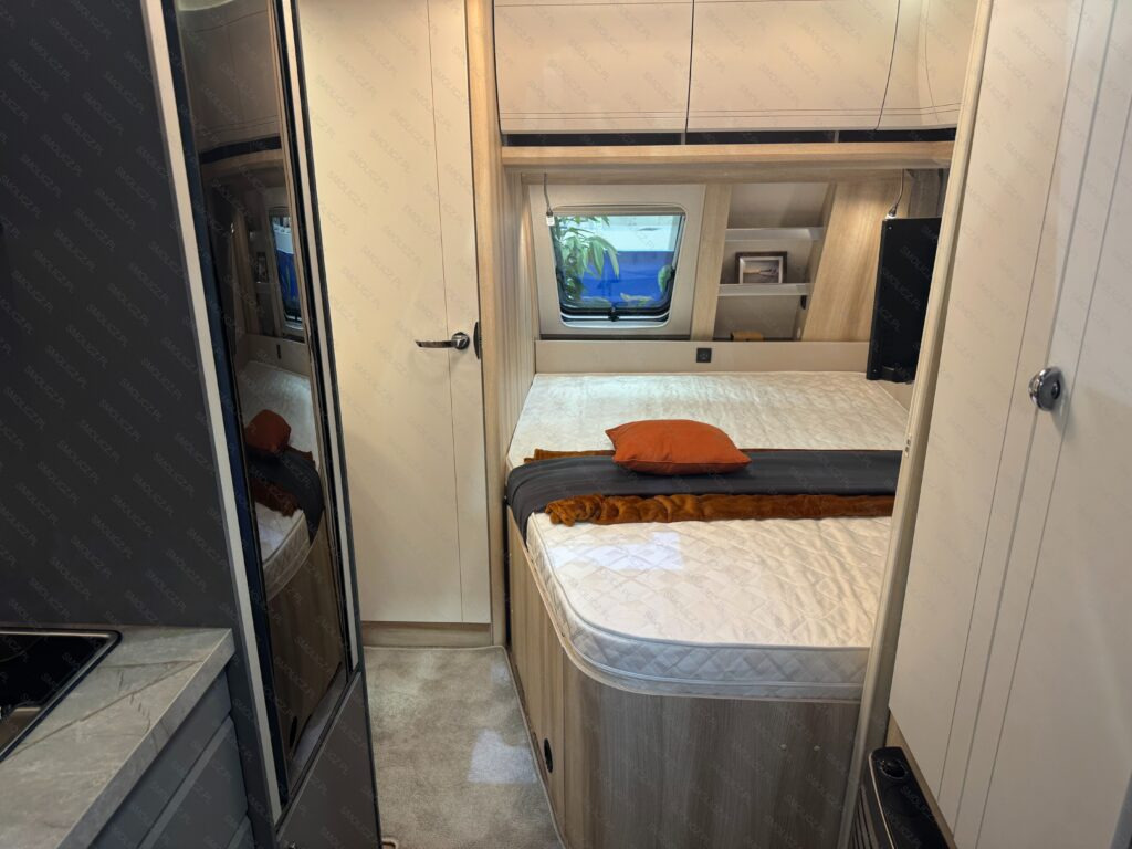 DE LUXE 460 UFe - Caravan: picture 3 DE LUXE 460 UFe - Caravan: picture 3