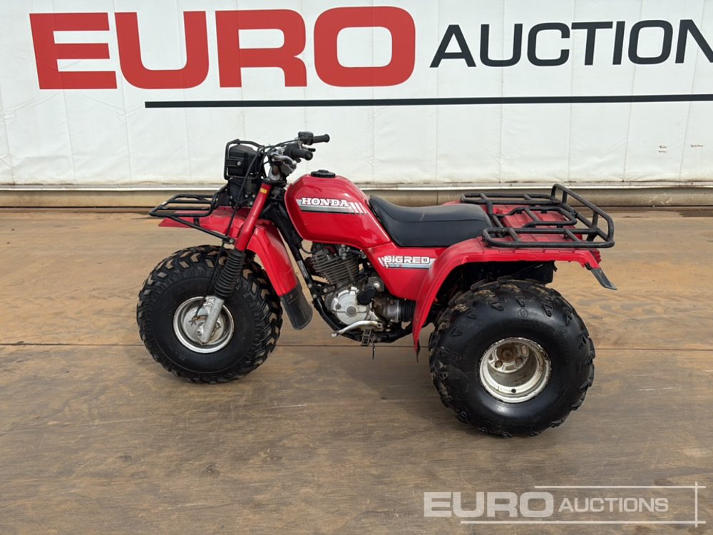 1986 Honda Big Red 200 - ATV/ Quad: picture 3 1986 Honda Big Red 200 - ATV/ Quad: picture 3
