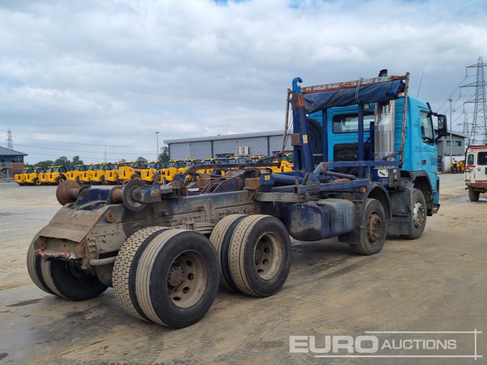 2006 Volvo FM380 - Hook lift truck: picture 5 2006 Volvo FM380 - Hook lift truck: picture 5