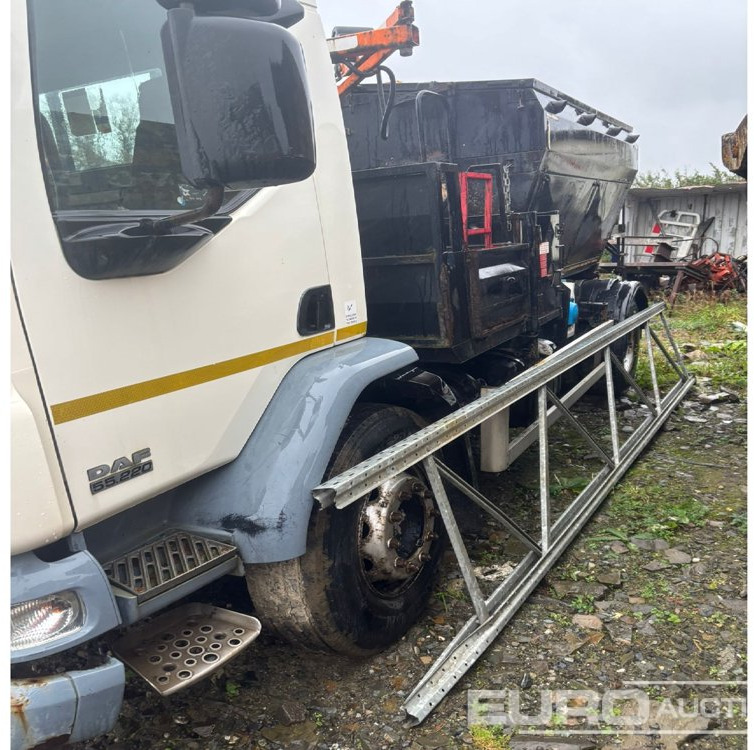 2011 DAF LF55-220 - Dropside/ Flatbed truck: picture 2 2011 DAF LF55-220 - Dropside/ Flatbed truck: picture 2