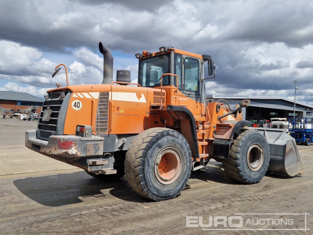 2011 Doosan DL300 - Wheel loader: picture 5 2011 Doosan DL300 - Wheel loader: picture 5