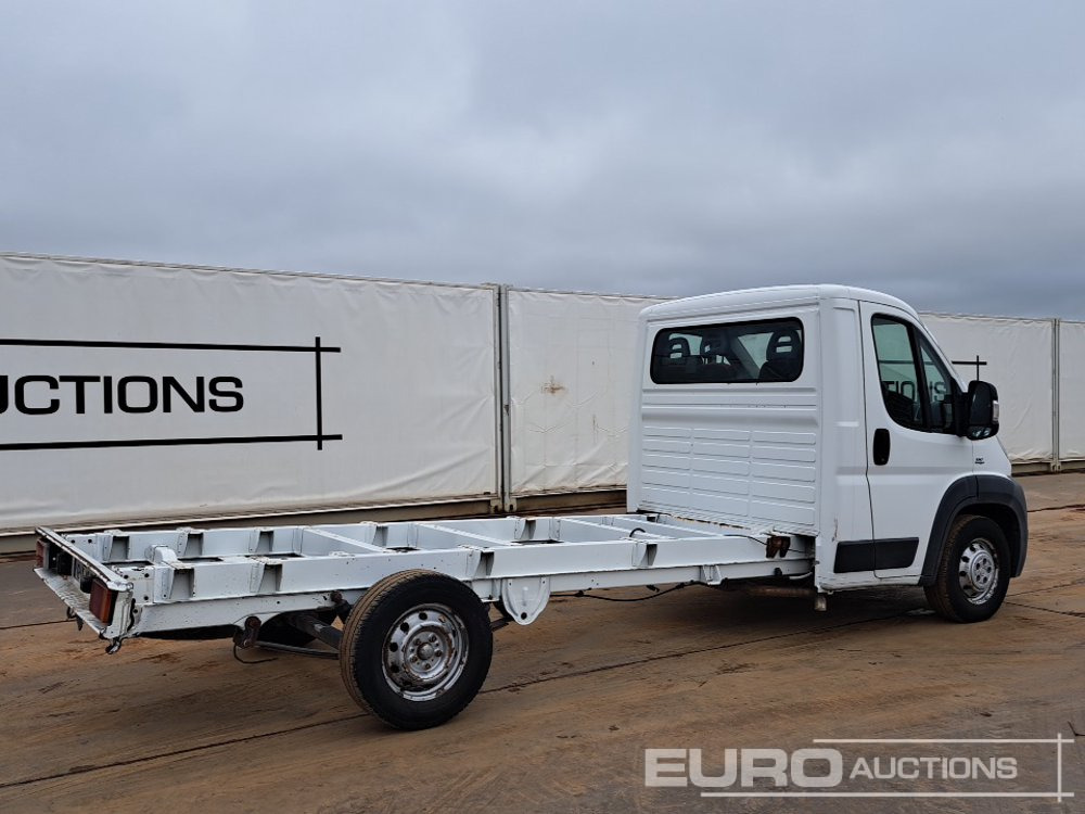 2012 Fiat Ducato Maxi - Open body delivery van: picture 5 2012 Fiat Ducato Maxi - Open body delivery van: picture 5