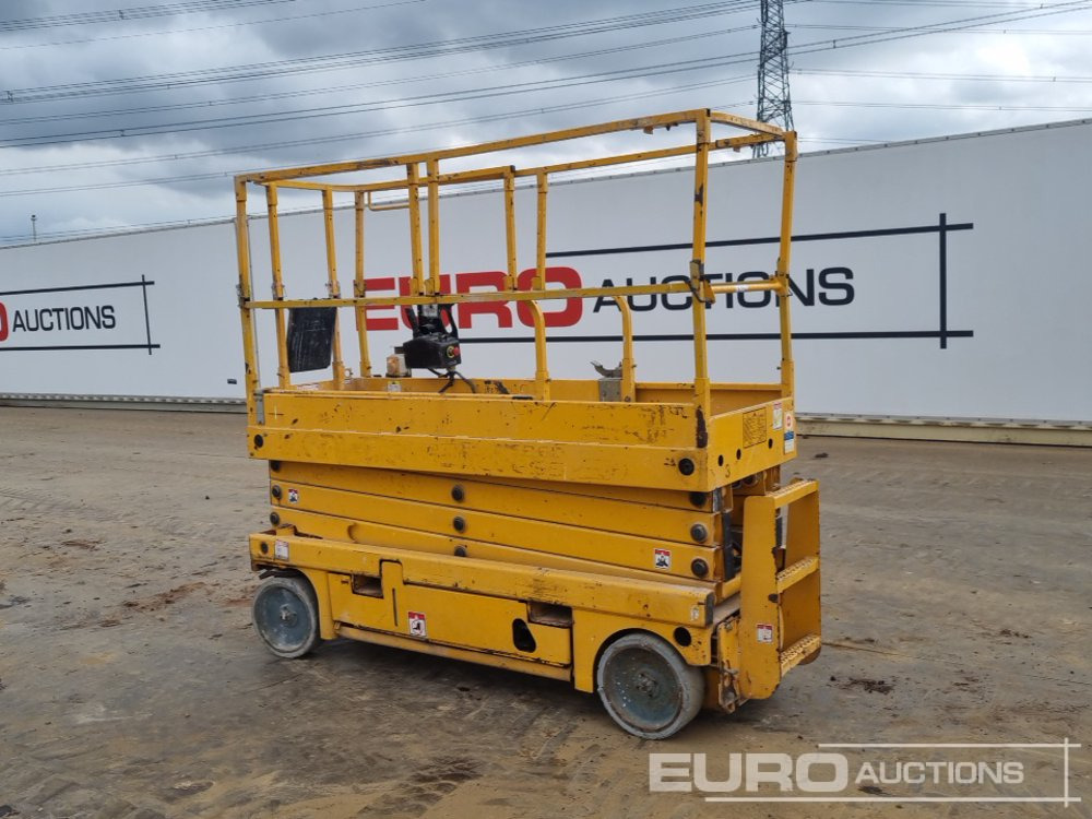 2012 Haulotte Compact 10N - Aerial platform: picture 3 2012 Haulotte Compact 10N - Aerial platform: picture 3