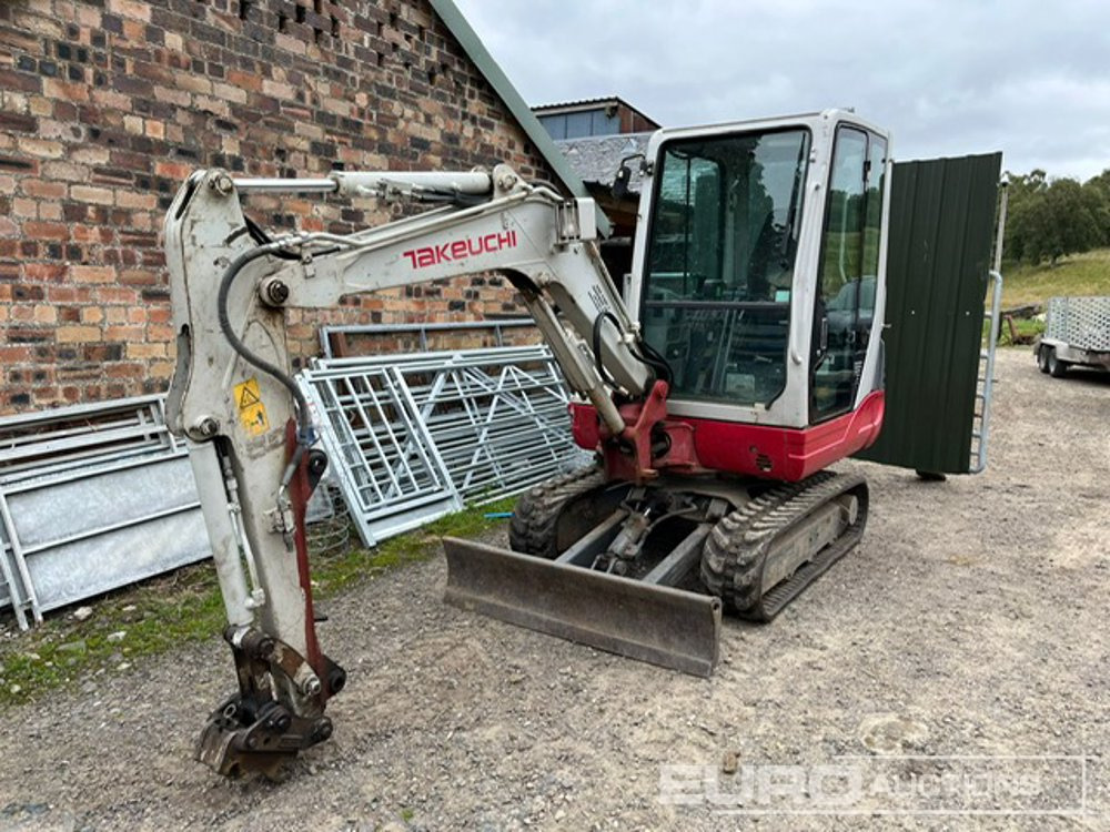 2013 Takeuchi TB228 - Mini excavator: picture 1 2013 Takeuchi TB228 - Mini excavator: picture 1
