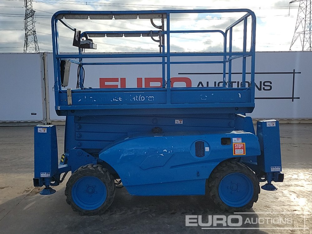 2014 Haulotte Compact 12DX - Aerial platform: picture 2 2014 Haulotte Compact 12DX - Aerial platform: picture 2
