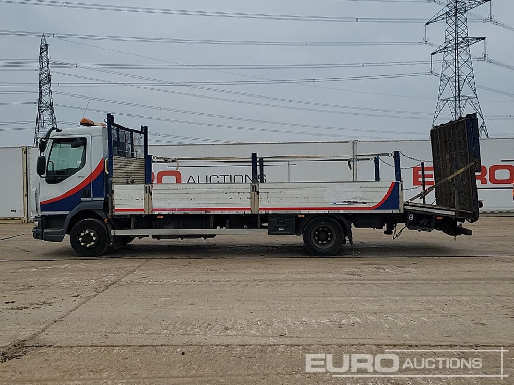 2015 DAF 210 - Dropside/ Flatbed truck: picture 2 2015 DAF 210 - Dropside/ Flatbed truck: picture 2