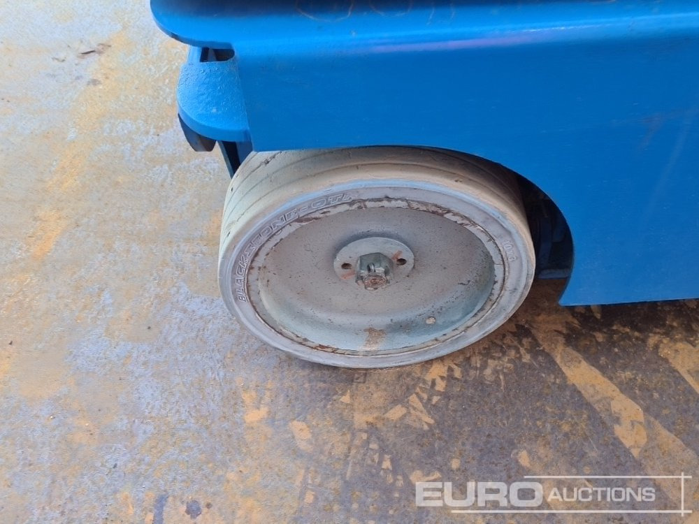 Aerial platform 2015 Genie GR-15: picture 11