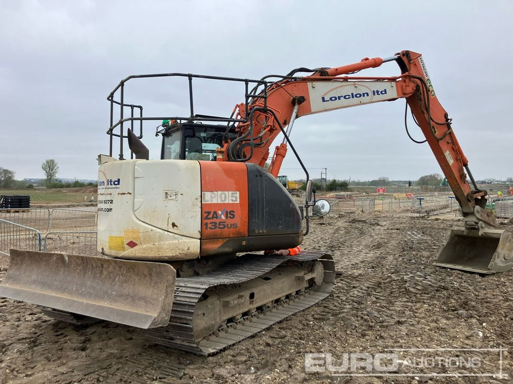 2015 Hitachi ZX135US-5B - Crawler excavator: picture 3 2015 Hitachi ZX135US-5B - Crawler excavator: picture 3