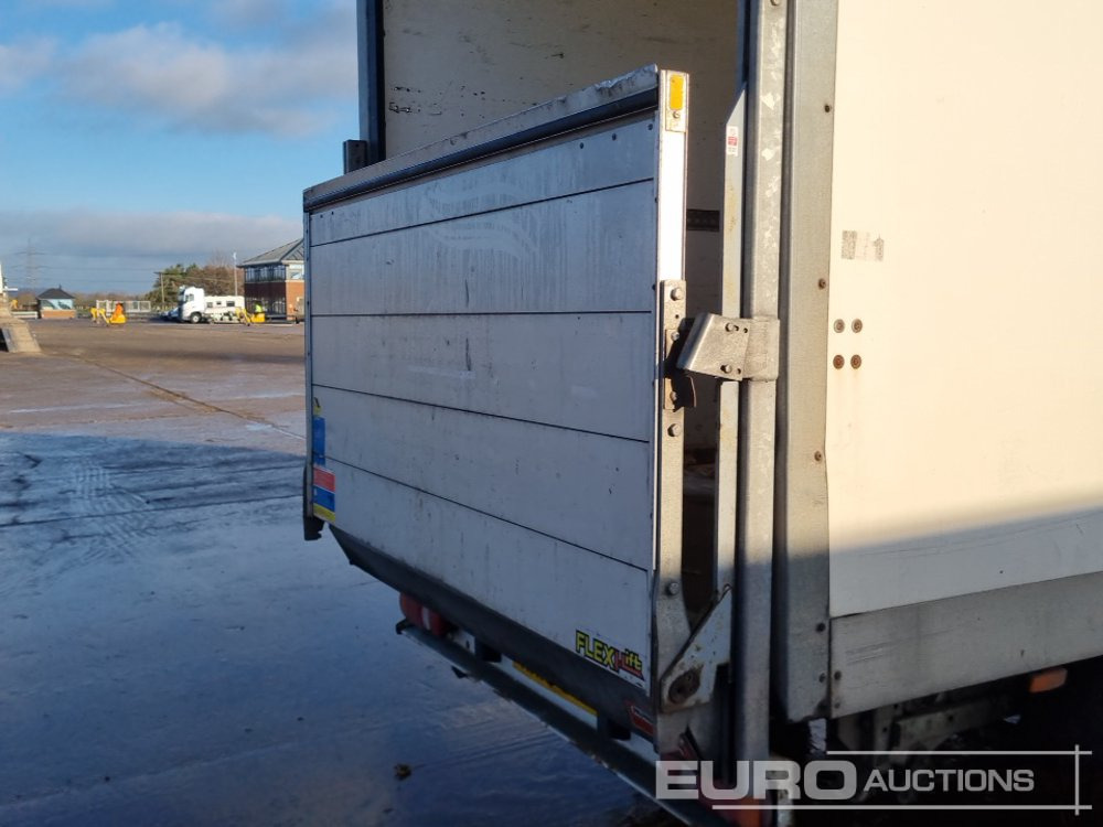 Closed box van 2015 Peugeot Boxer: picture 13