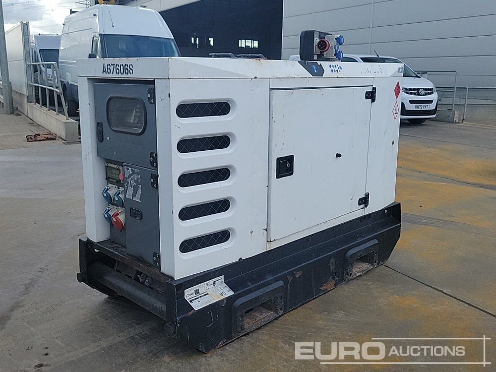 2015 SDMO R33C3 - Generator set: picture 5 2015 SDMO R33C3 - Generator set: picture 5