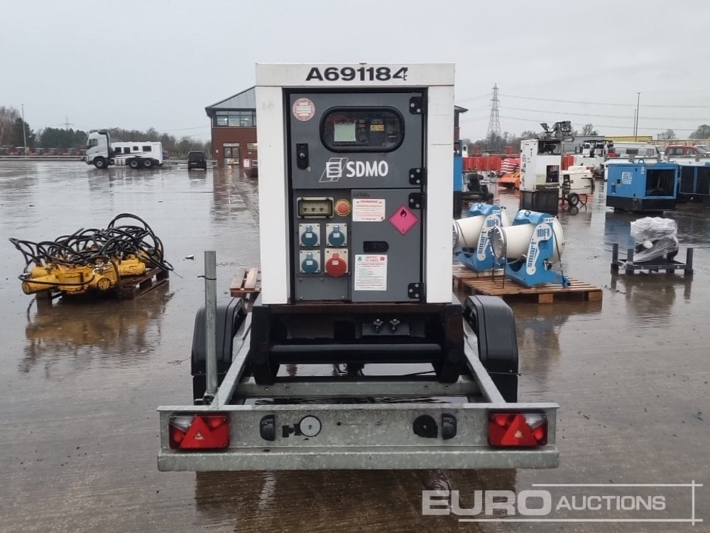 2015 SDMO R44 - Generator set: picture 4 2015 SDMO R44 - Generator set: picture 4