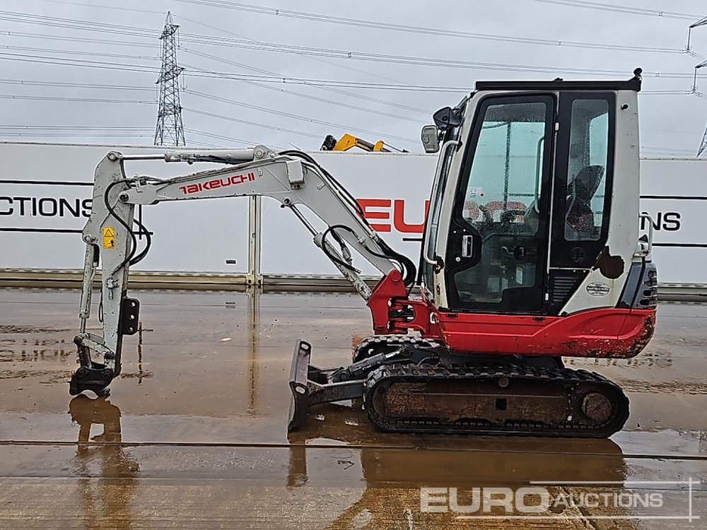 2015 Takeuchi TB228 - Mini excavator: picture 2 2015 Takeuchi TB228 - Mini excavator: picture 2