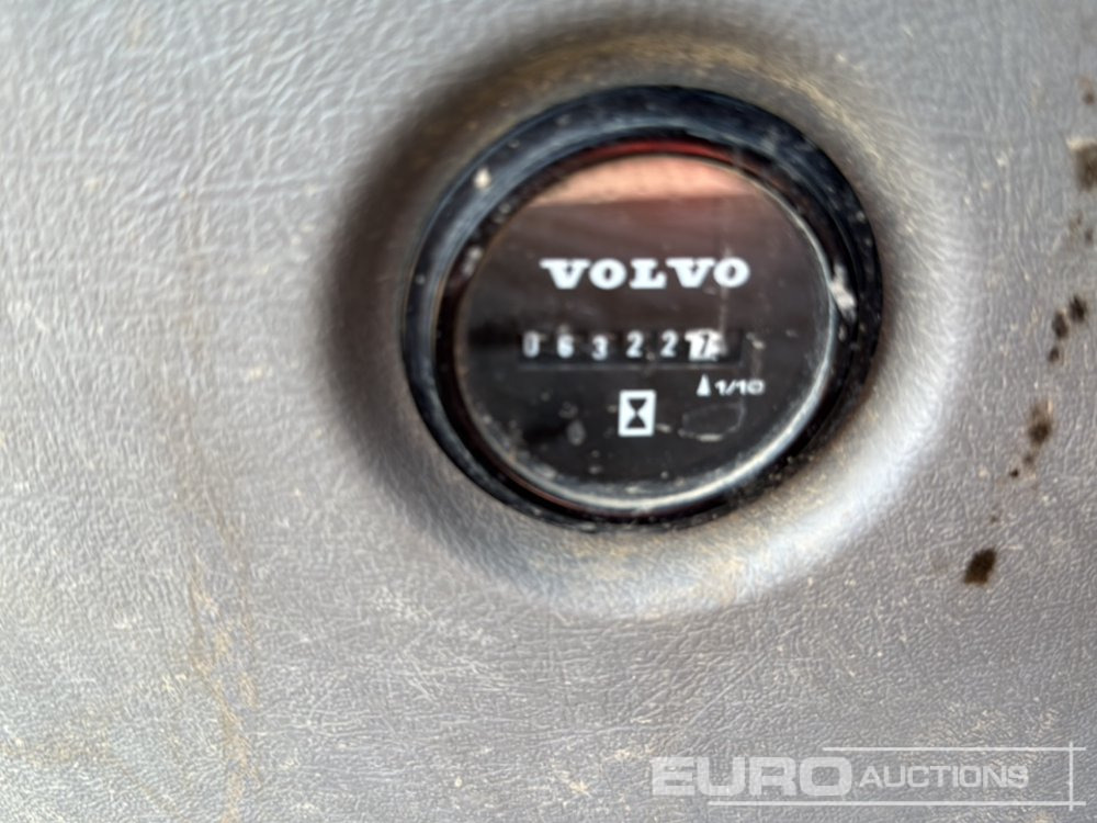 Mini excavator 2015 Volvo ECR88D: picture 48