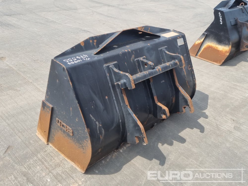 2016 JCB 48" Loading Bucket to suit Telehandler - Bucket: picture 3 2016 JCB 48" Loading Bucket to suit Telehandler - Bucket: picture 3