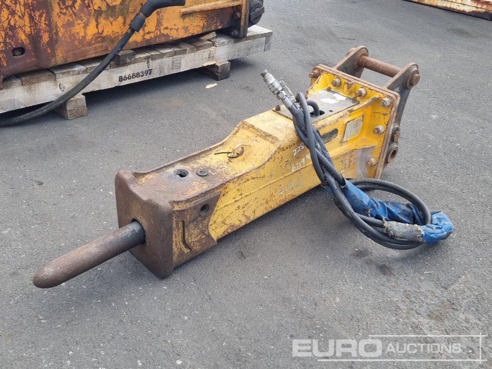 2017 CES OKB300 - Hydraulic hammer: picture 1 2017 CES OKB300 - Hydraulic hammer: picture 1