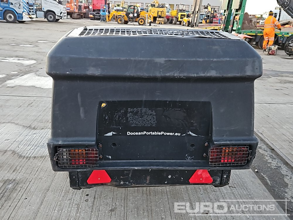 2017 Doosan 741 - Air compressor: picture 4 2017 Doosan 741 - Air compressor: picture 4