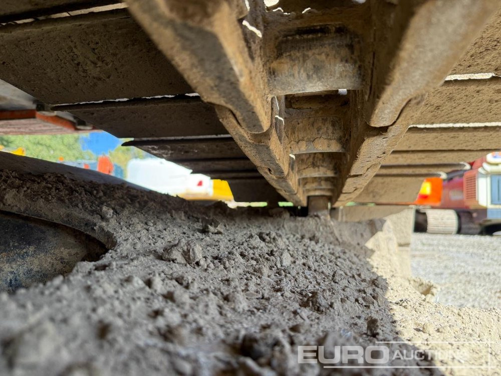 Crawler excavator 2017 Hitachi ZX135US-6: picture 8