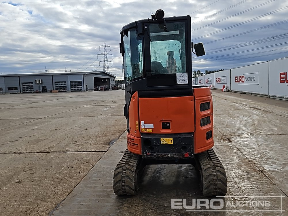 2017 Hitachi ZX26U-5A CR - Mini excavator: picture 4 2017 Hitachi ZX26U-5A CR - Mini excavator: picture 4