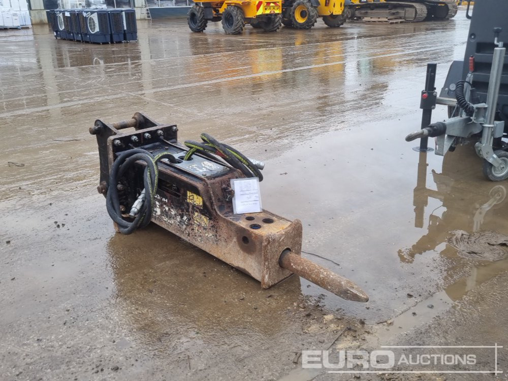 2017 JCB Hydraulic Breaker 45mm Pin to suit 4-6 Ton Excavator - Hydraulic hammer: picture 1 2017 JCB Hydraulic Breaker 45mm Pin to suit 4-6 Ton Excavator - Hydraulic hammer: picture 1