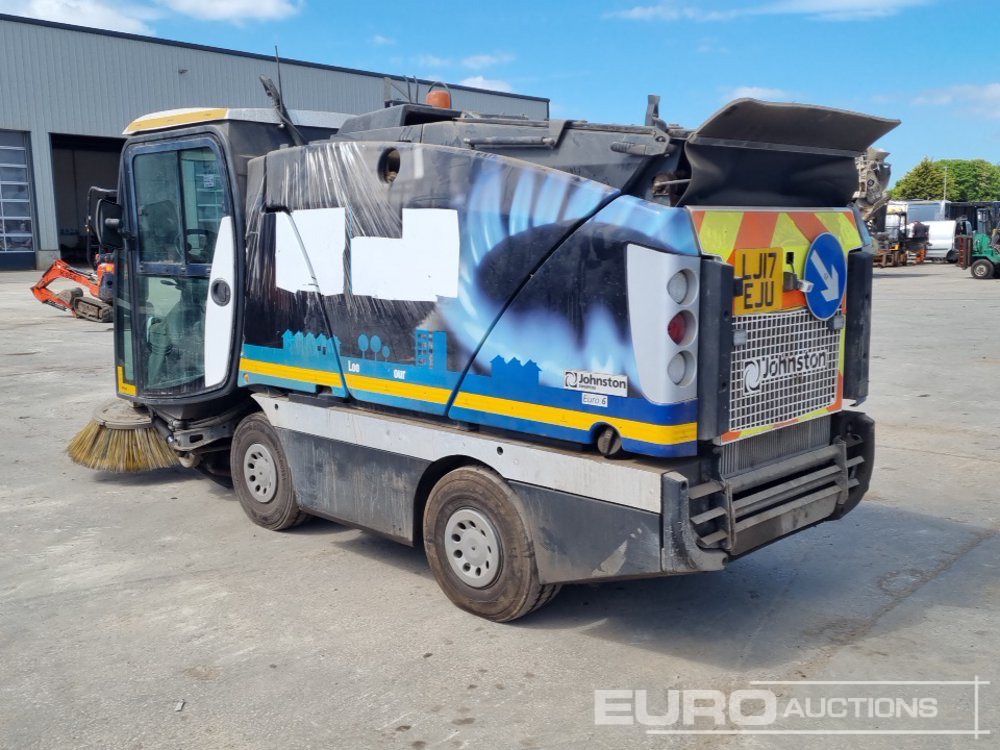 2017 Johnston 4x2 Road Sweeper, Reverse Camera, Automatic Gearbox (Category S Insurance Loss, Runs No Drive) - Road sweeper: picture 3 2017 Johnston 4x2 Road Sweeper, Reverse Camera, Automatic Gearbox (Category S Insurance Loss, Runs No Drive) - Road sweeper: picture 3