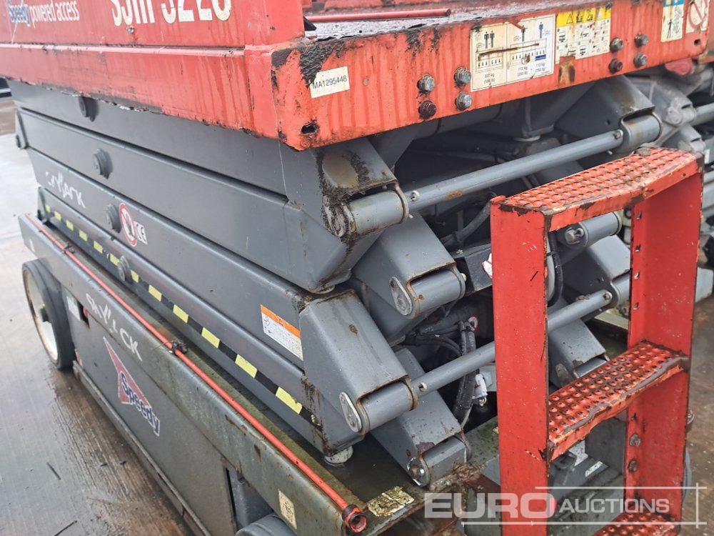 Aerial platform 2017 SkyJack SJ3226: picture 12