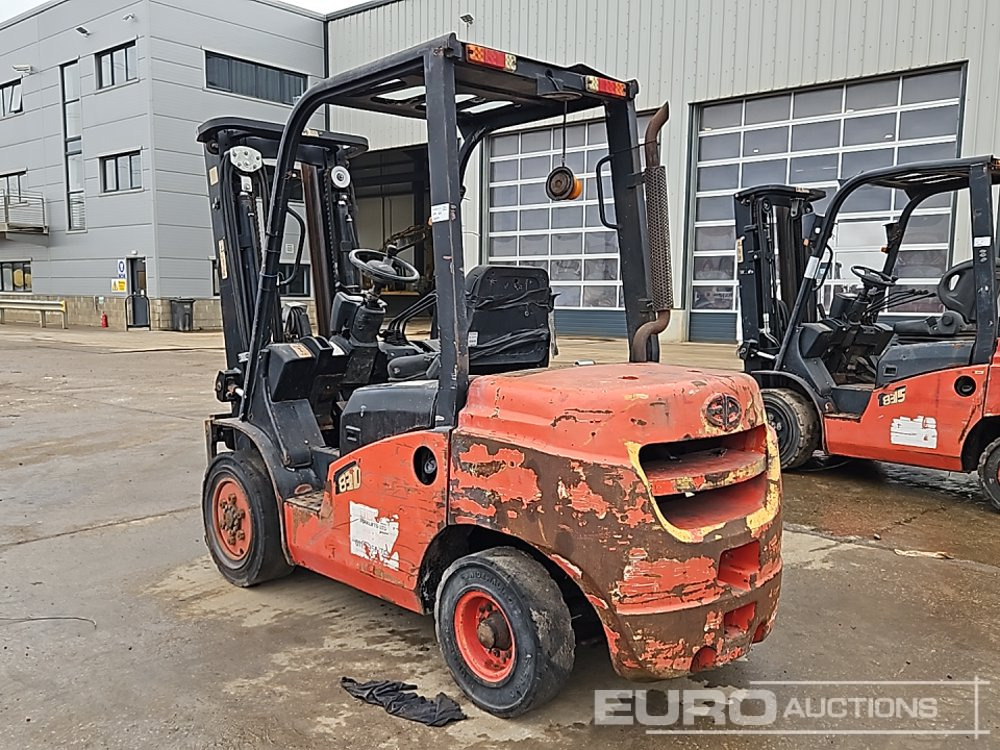 2018 EP CPCD30T2 - Diesel forklift: picture 3 2018 EP CPCD30T2 - Diesel forklift: picture 3