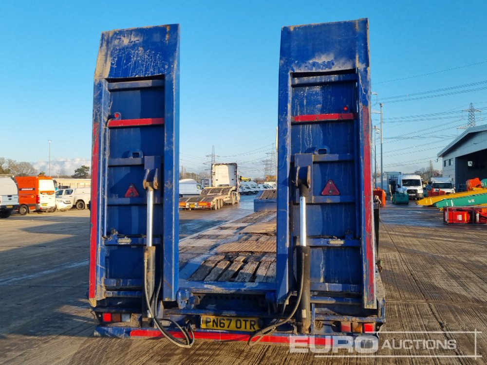 2018 McCauley Tri Axle Step Frame Low Loader Trailer, Out Riggers, Hydraulic Ramps - Low loader semi-trailer: picture 4 2018 McCauley Tri Axle Step Frame Low Loader Trailer, Out Riggers, Hydraulic Ramps - Low loader semi-trailer: picture 4
