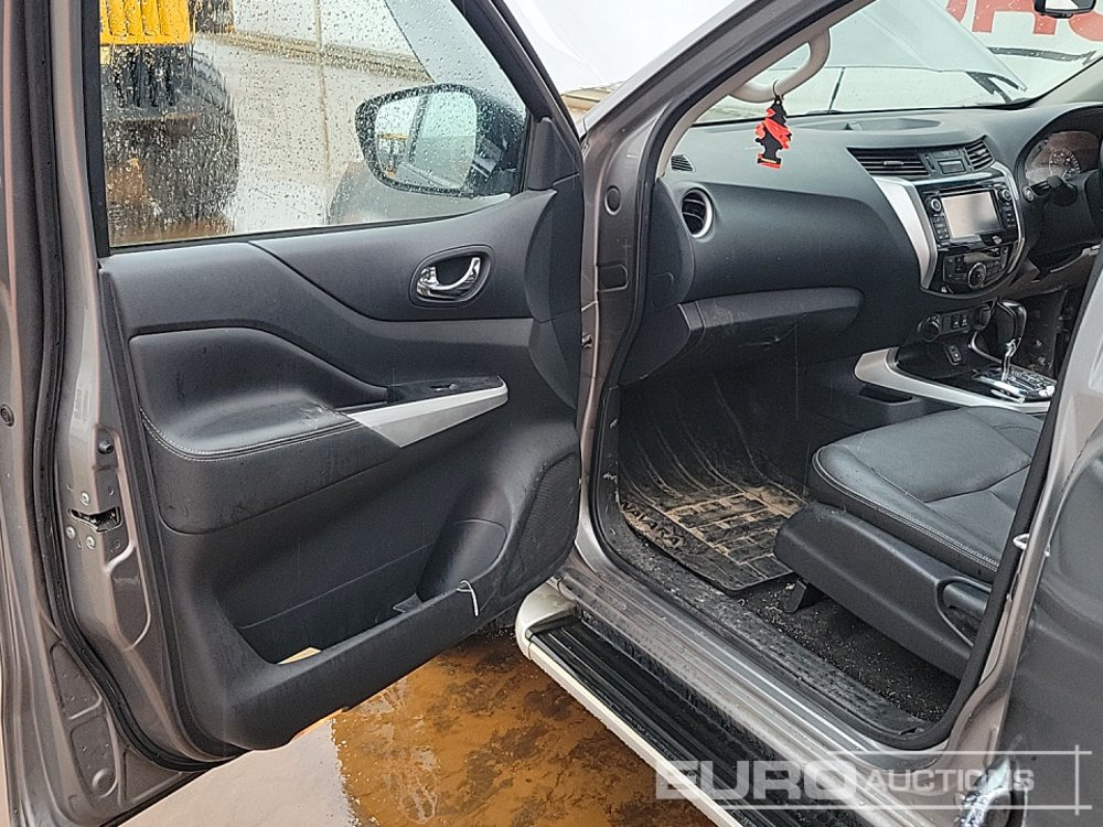 Pickup truck 2018 Nissan Navara: picture 26
