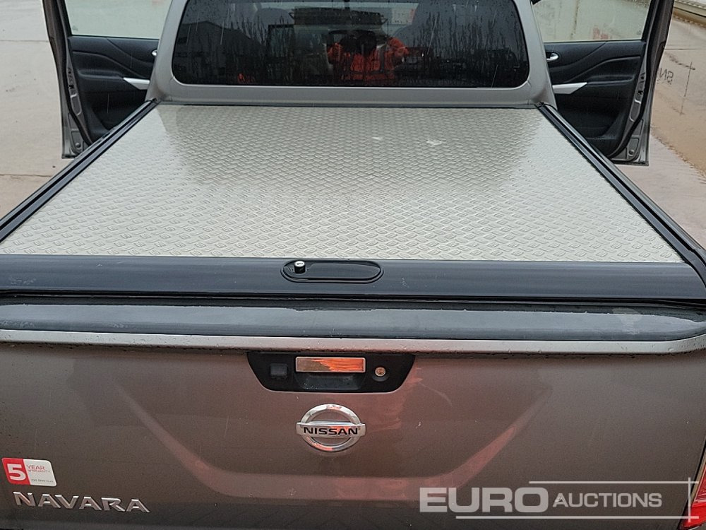 Pickup truck 2018 Nissan Navara: picture 17