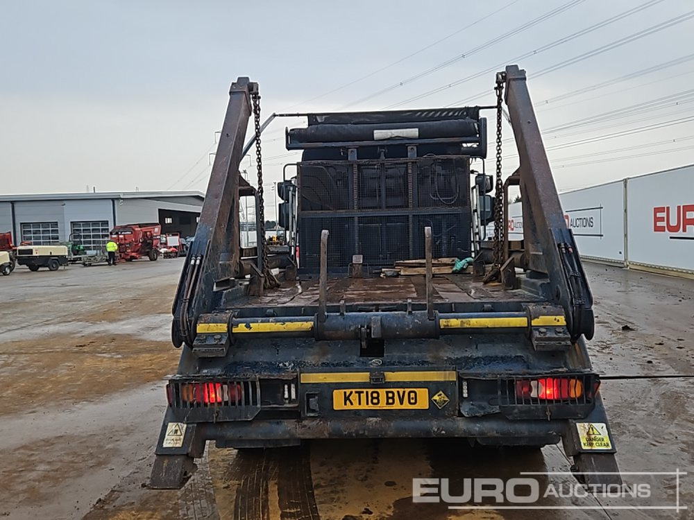 2018 Volvo FL210 - Skip loader truck: picture 4 2018 Volvo FL210 - Skip loader truck: picture 4