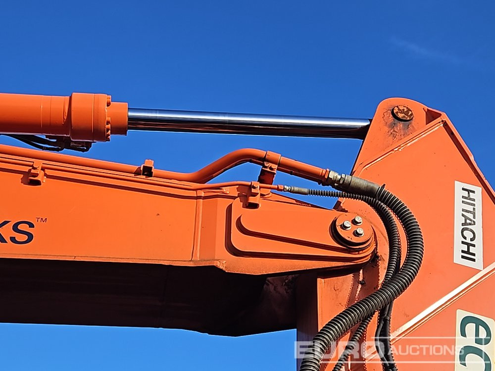 Crawler excavator 2019 Hitachi ZX300LC-6: picture 22