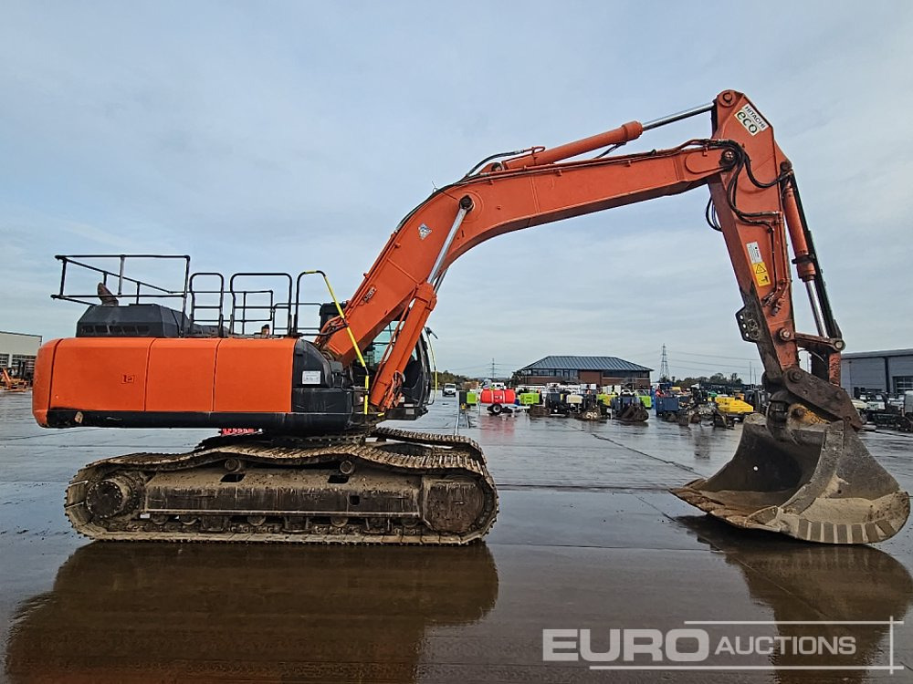 Crawler excavator 2020 Hitachi ZX350LC-6: picture 6