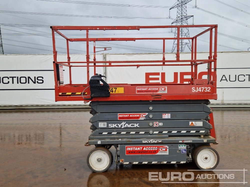 2020 SkyJack SJ4732
SJ16 - Scissor lift: picture 2 2020 SkyJack SJ4732
SJ16 - Scissor lift: picture 2