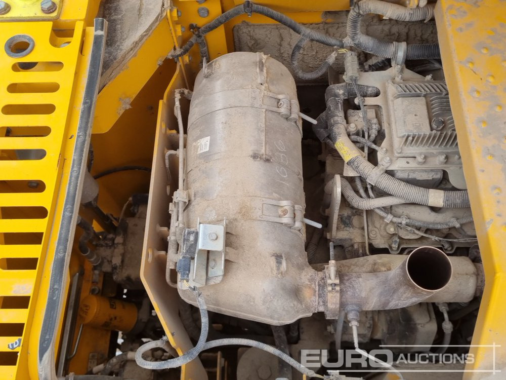 Crawler excavator 2022 JCB 131XL: picture 35