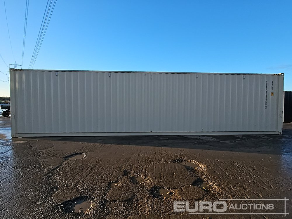 2025 40' x 8' High Cube Container, 4 Side Doors, 1 End Door (Cannot Be Reconsigned) - Shipping container: picture 4 2025 40' x 8' High Cube Container, 4 Side Doors, 1 End Door (Cannot Be Reconsigned) - Shipping container: picture 4