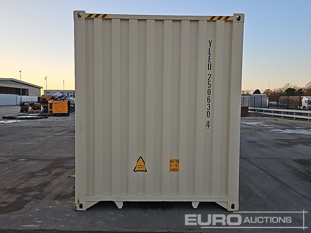2025 40' x 8' High Cube Container, 4 Side Doors, 1 End Door (Cannot Be Reconsigned) - Shipping container: picture 2 2025 40' x 8' High Cube Container, 4 Side Doors, 1 End Door (Cannot Be Reconsigned) - Shipping container: picture 2