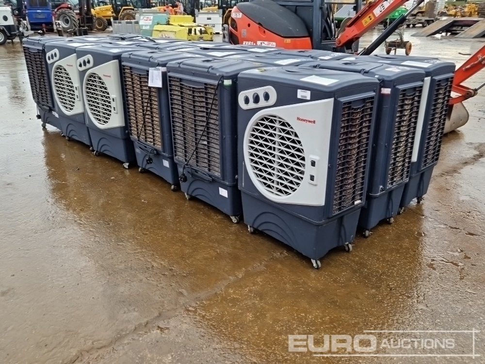 250Volt Dehumidifier (18 of) - Bucket: picture 3 250Volt Dehumidifier (18 of) - Bucket: picture 3