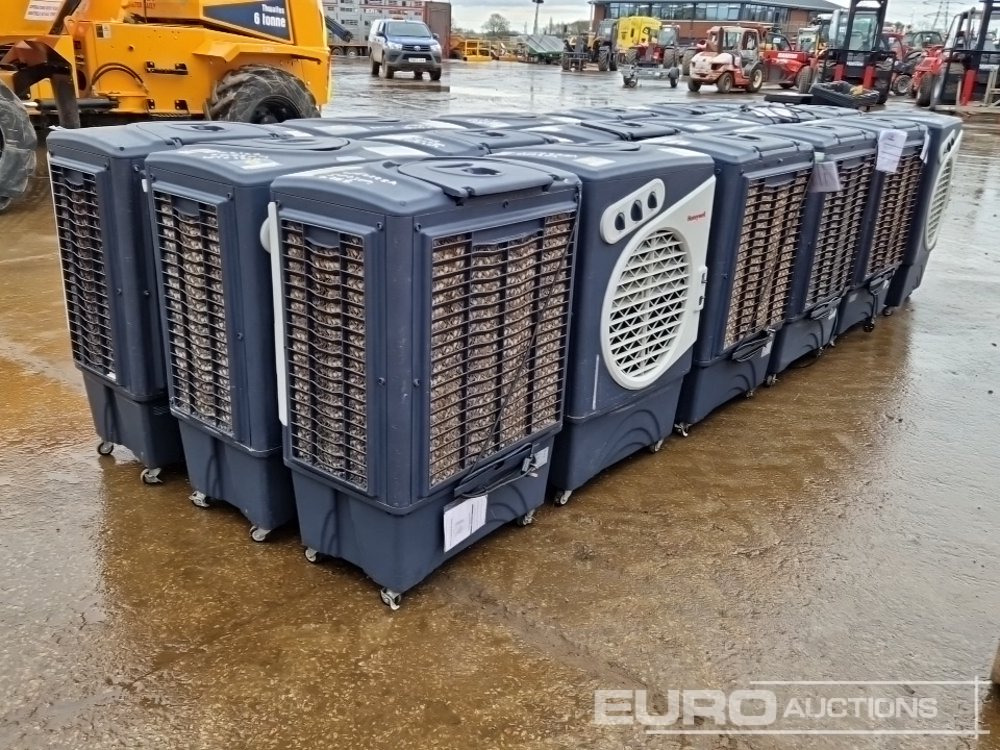 250Volt Dehumidifier (18 of) - Bucket: picture 5 250Volt Dehumidifier (18 of) - Bucket: picture 5