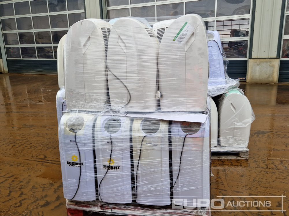 250Volt Dehumidifier (3 Pallets of) - Bucket: picture 2 250Volt Dehumidifier (3 Pallets of) - Bucket: picture 2