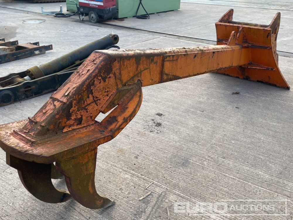 3 Tyne Ripper 90mm Pin to suit 30 Ton Excavator - Bucket: picture 3 3 Tyne Ripper 90mm Pin to suit 30 Ton Excavator - Bucket: picture 3
