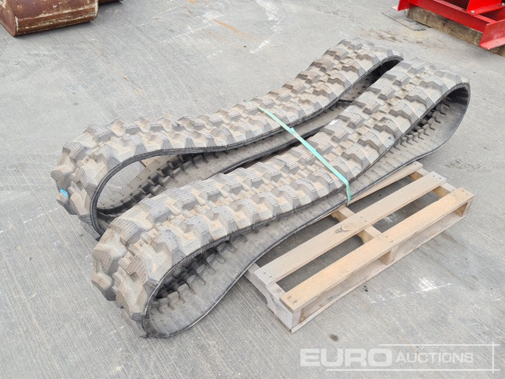 300 x 78 x 52.5 Rubber Tracks (2 of) - Track for Construction machinery: picture 1 300 x 78 x 52.5 Rubber Tracks (2 of) - Track for Construction machinery: picture 1
