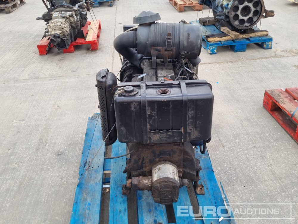 4 Cylinder Engine - Engine: picture 4 4 Cylinder Engine - Engine: picture 4