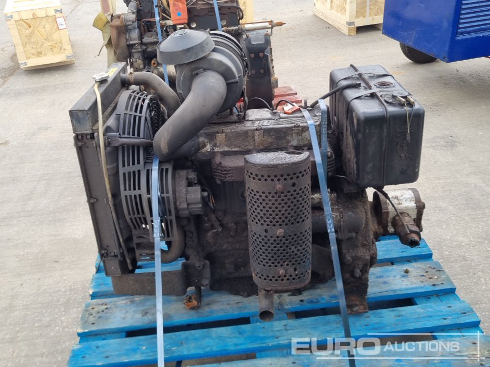 4 Cylinder Engine - Engine: picture 2 4 Cylinder Engine - Engine: picture 2