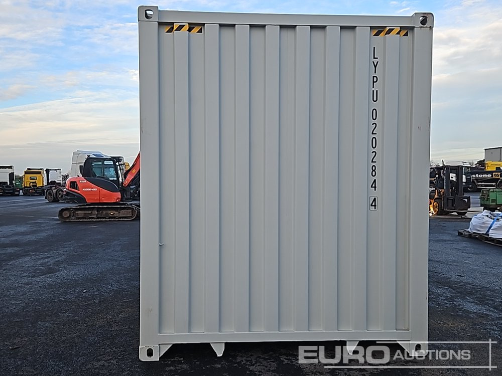 40' x 8' Container (Cannot Be Reconsigned) - Shipping container: picture 2 40' x 8' Container (Cannot Be Reconsigned) - Shipping container: picture 2