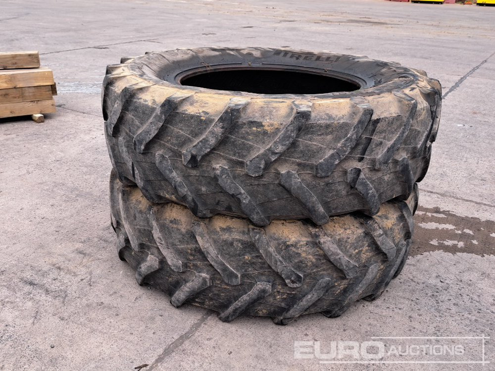 520/85 R38 Tractor Tyres (2 of) - Tire: picture 3 520/85 R38 Tractor Tyres (2 of) - Tire: picture 3