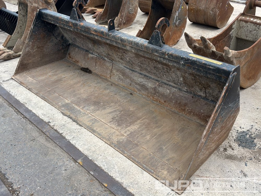 96" Ohanlon Front Loading Bucket to suit JCB Telehandler - Bucket: picture 1 96" Ohanlon Front Loading Bucket to suit JCB Telehandler - Bucket: picture 1