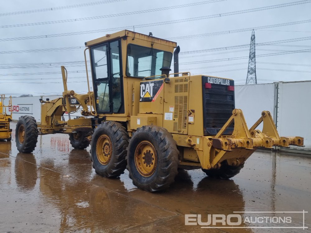 CAT 120H - Grader: picture 3 CAT 120H - Grader: picture 3