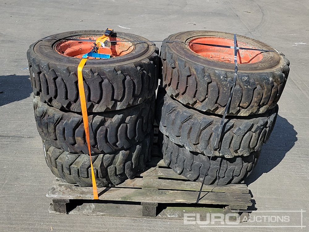 Carlisle 10-16.5 NHS Tyre & Rim (6 of) - Tire: picture 2 Carlisle 10-16.5 NHS Tyre & Rim (6 of) - Tire: picture 2