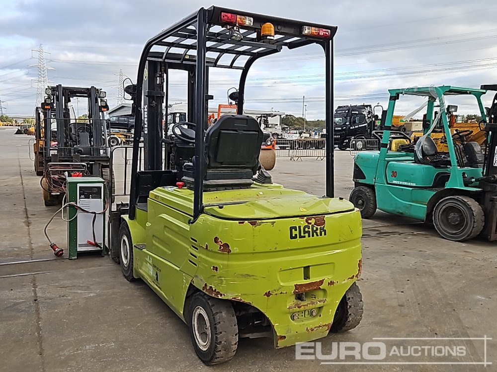 Clark GEX30 - Forklift: picture 3 Clark GEX30 - Forklift: picture 3