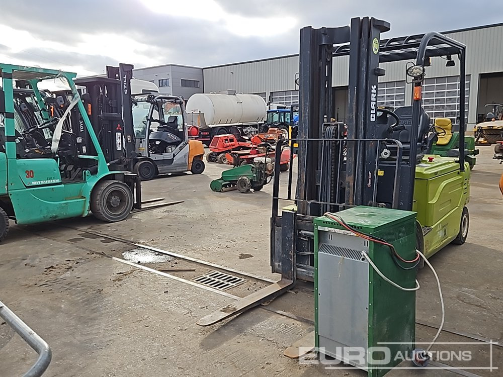 Clark GEX30 - Forklift: picture 1 Clark GEX30 - Forklift: picture 1